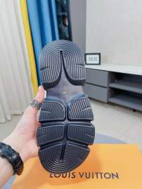 Picture of Louis Vuitton Slippers _SKULVsz38-44mnf06041272